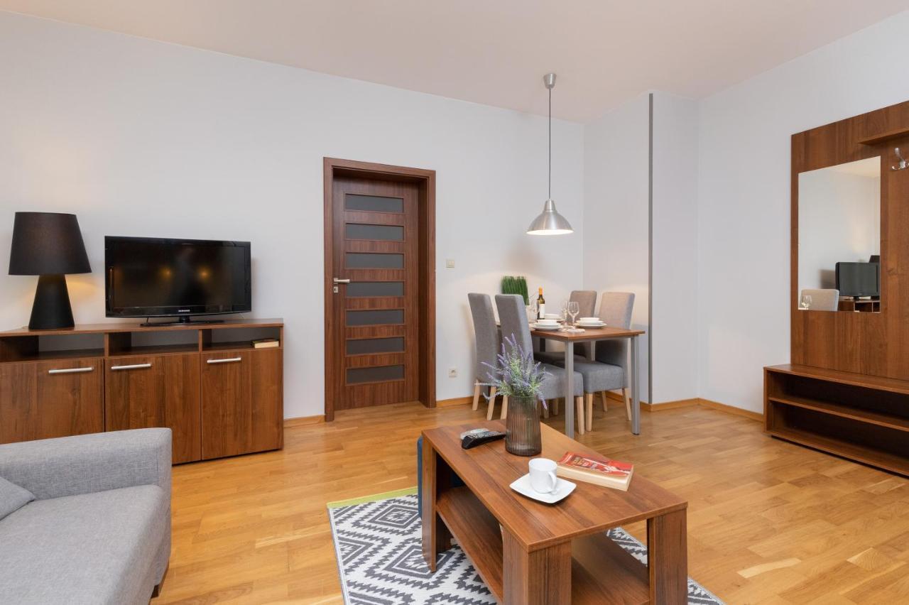 Villa 4 Pory Roku By Noclegi Renters Jastrzebia Gora Ngoại thất bức ảnh